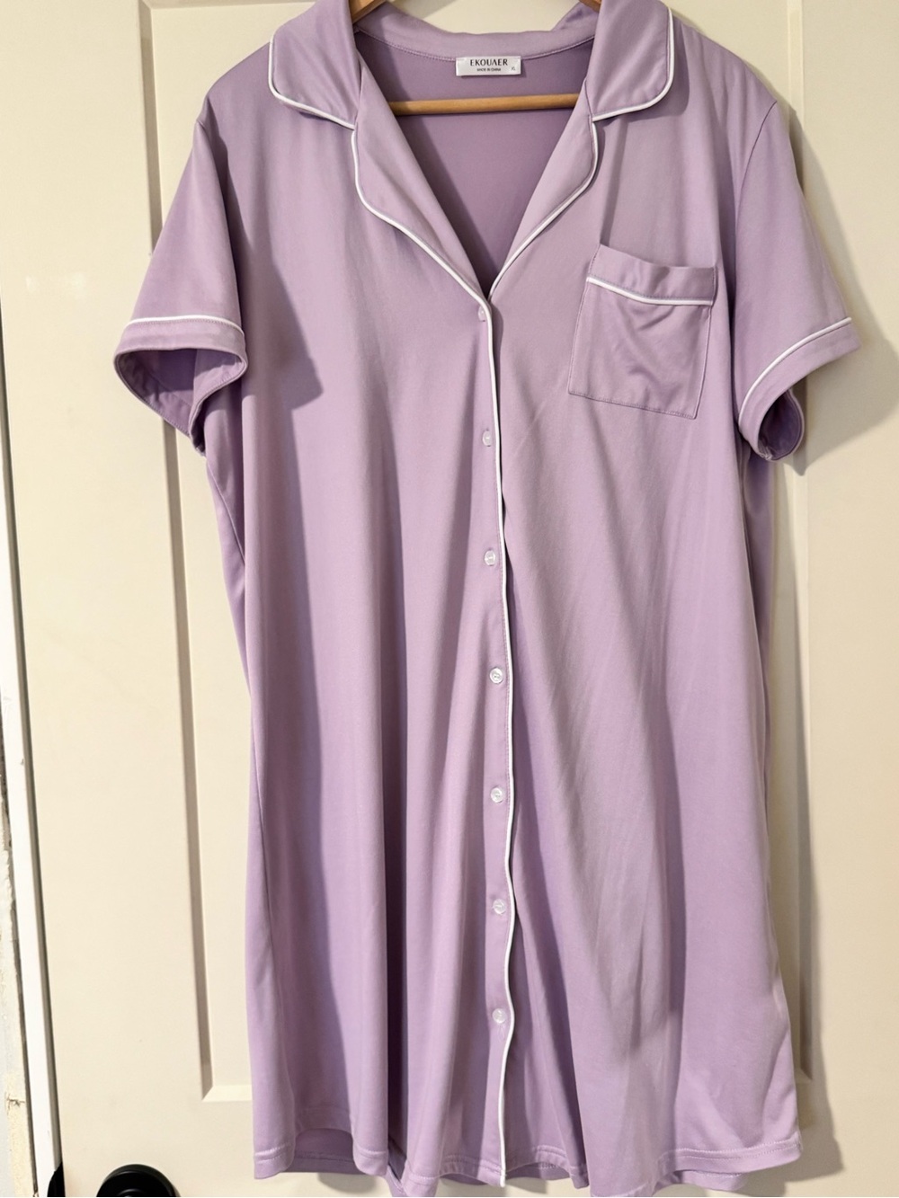 Soft Lilac Button-Front Short Sleeve Nightdress with Contrast Piping